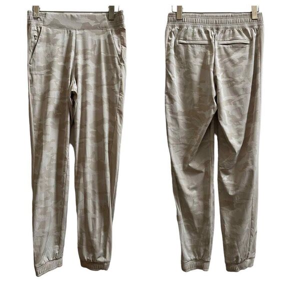 Athleta Brooklyn Camo Jogger Pant Style 599681 Size 2 Athleisure Outdoors - Picture 3 of 13